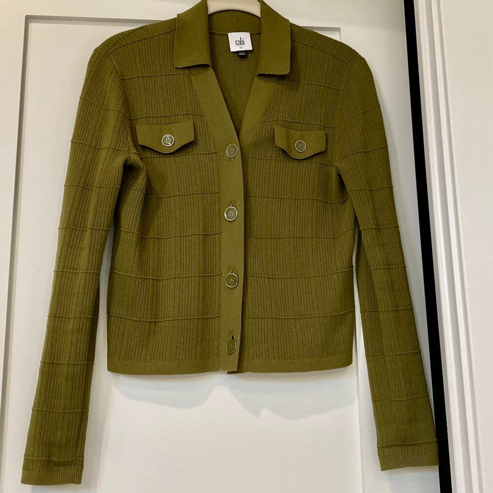 CAbi Exec Cardigan Sz XS NWOT #4470, CAbi Moss Green crop sweater from Fall 23